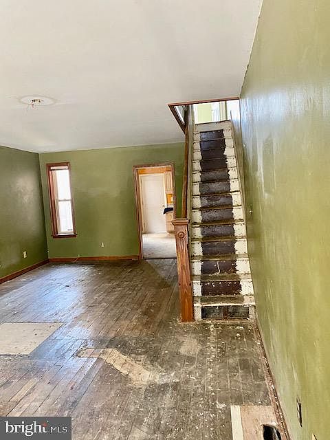 2nd image of 357 Walnut St