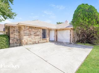 6763 Dandelion Dr, Fort Worth, TX 76137