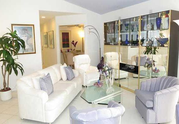 Home For Sale In Cascades