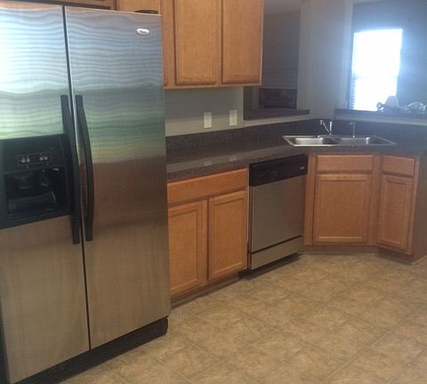 3rd image of 83 Sandberg Way