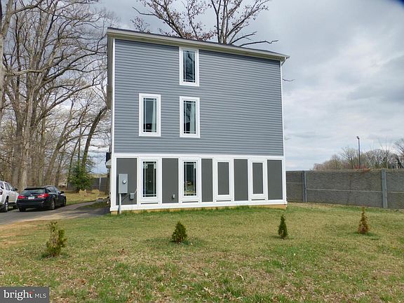 2nd image of 2619 Stenhouse Pl