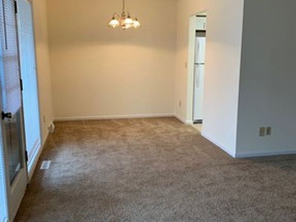 5th image of 222 Stahl Ave #112