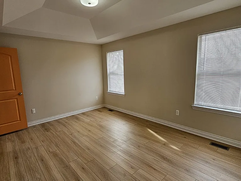 42405 Stanford Way — Photo 13