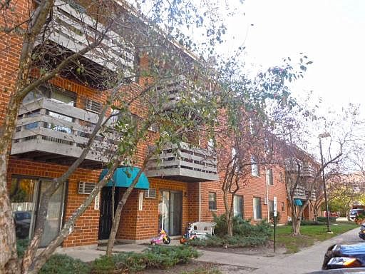 1st image of 1359 N Winslowe Dr #101