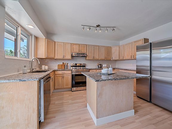 4th image of 9568 W 56th Pl