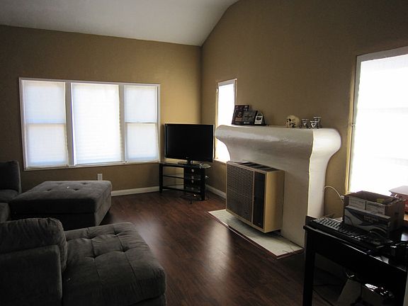 2nd image of 2117 S Marvin Ave