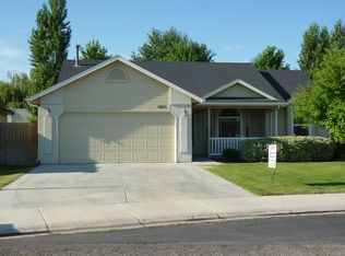 1565 W Silver Salmon Dr, Meridian, ID 83642