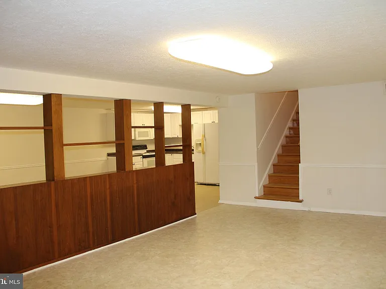 1103 Delf Dr — Photo 15