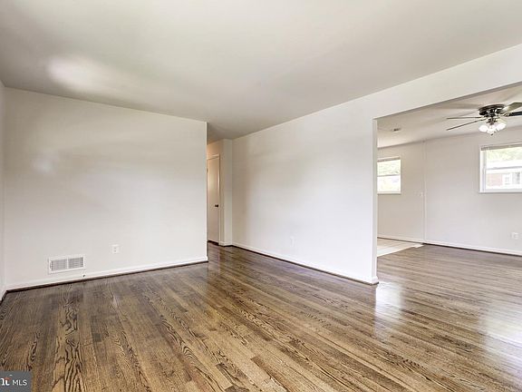5th image of 4706 Creek Shore Dr