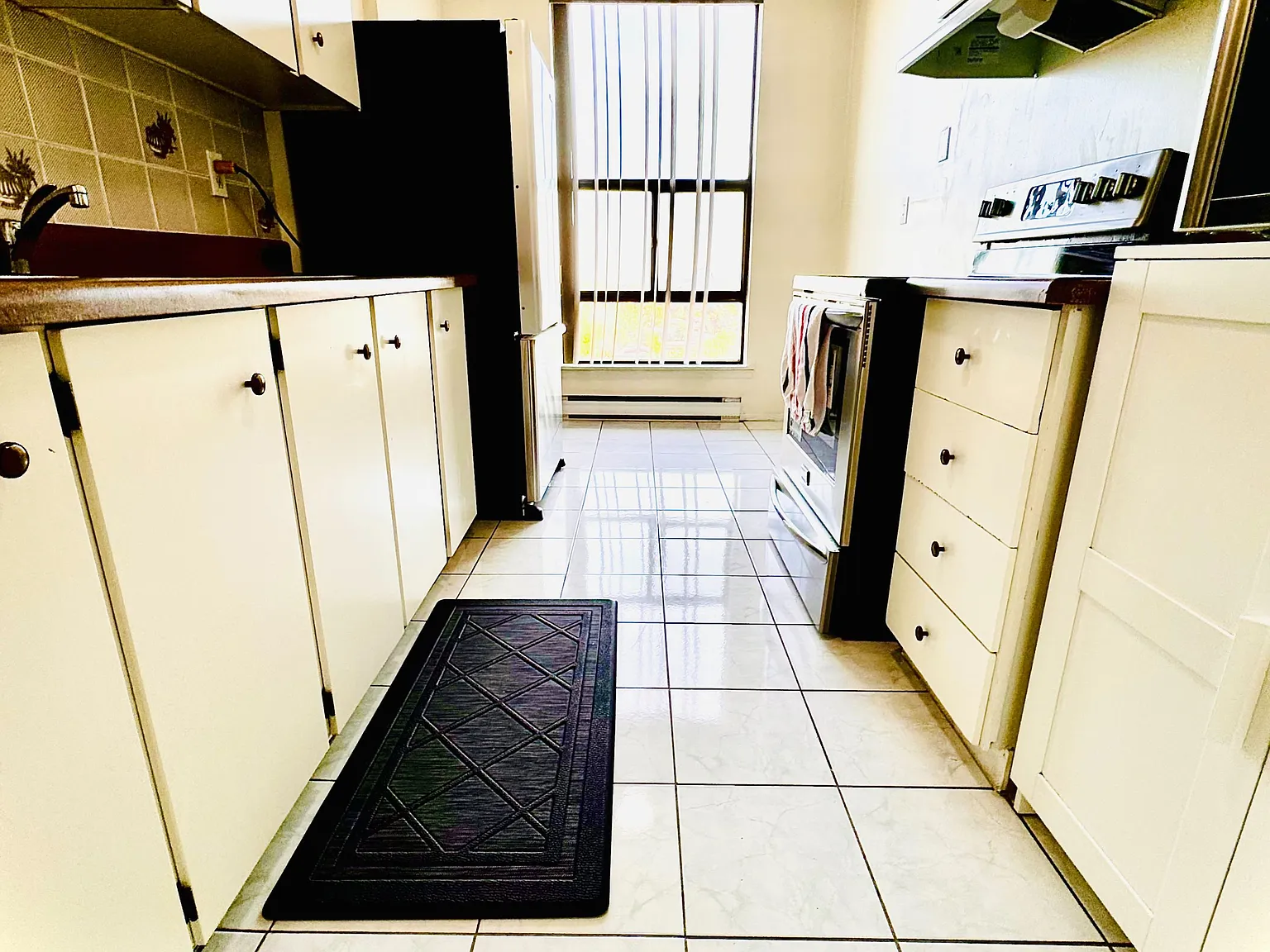 1 bed, $2,100 — Photo 4