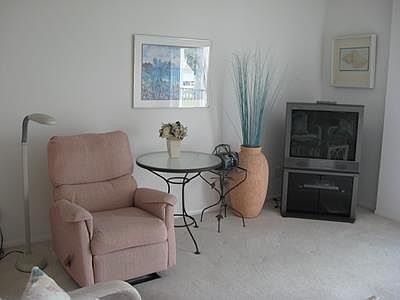4th image of 100 The Esplanade N #204-350