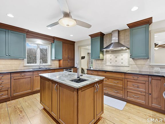 3rd image of 64 Tolland Farms Road