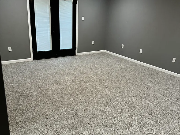 102 Kathy St — Photo 1