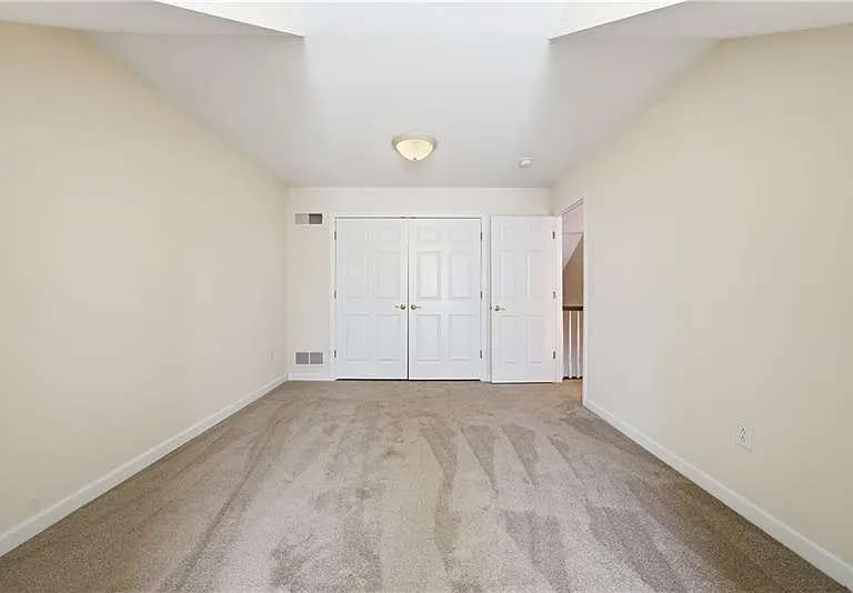 819 Strasburg Dr — Photo 40