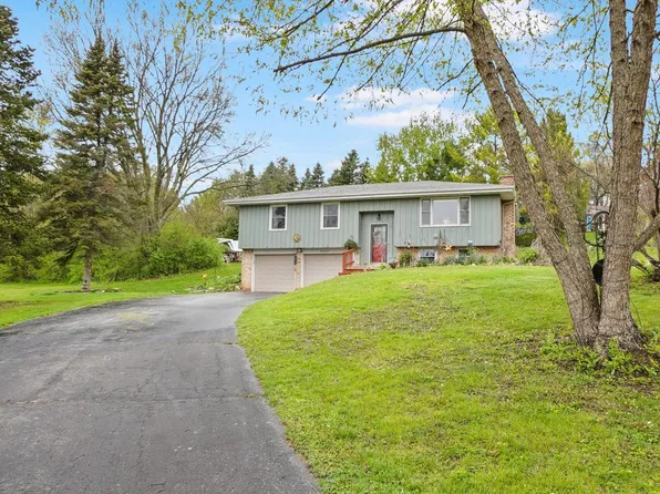 W293S3017 Ancestral DRIVE, Waukesha, WI 53188