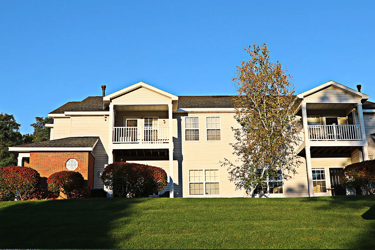 Building Photo - The Woodlands
