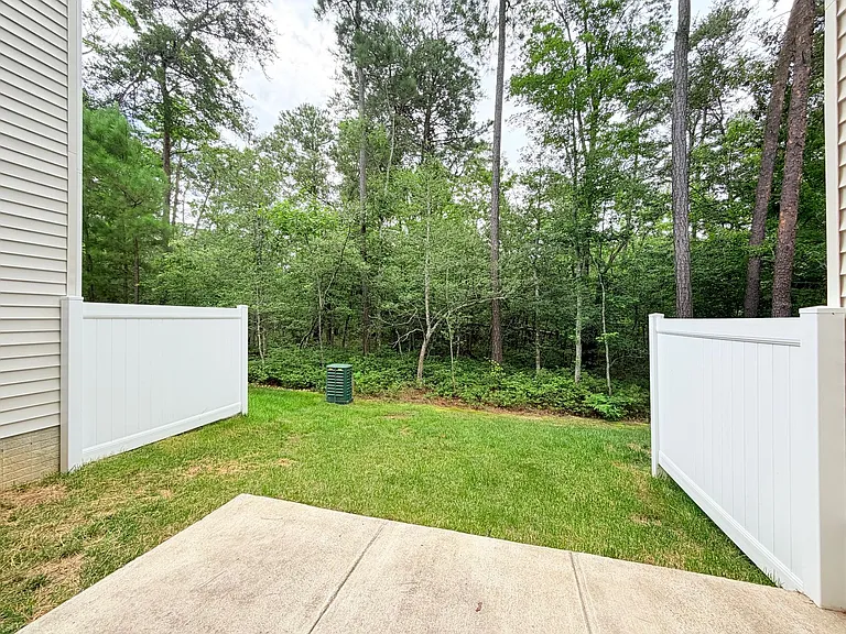 137 Capeside Ct — Photo 14