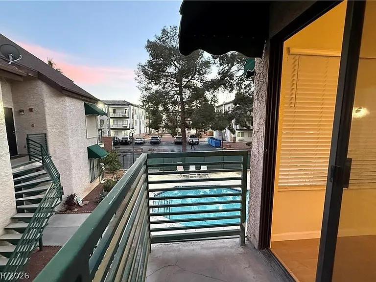 460 Elm Dr #204 — Photo 21