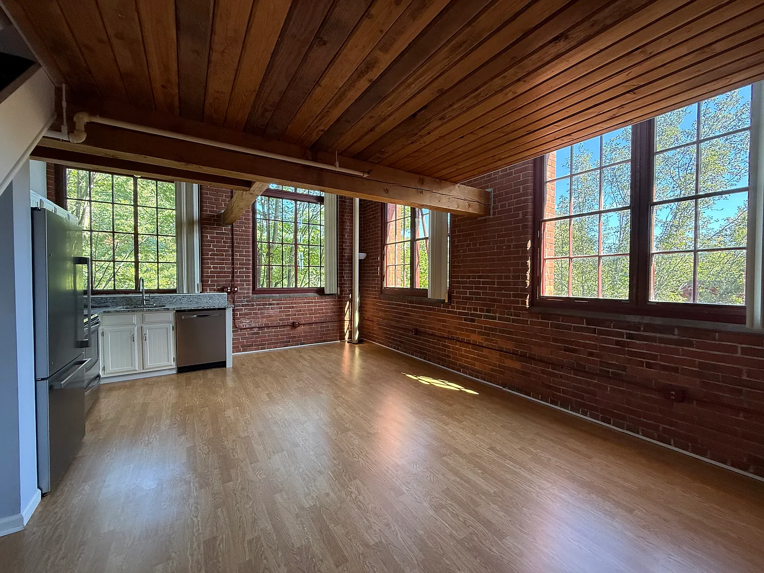 839 Main St — Photo 4