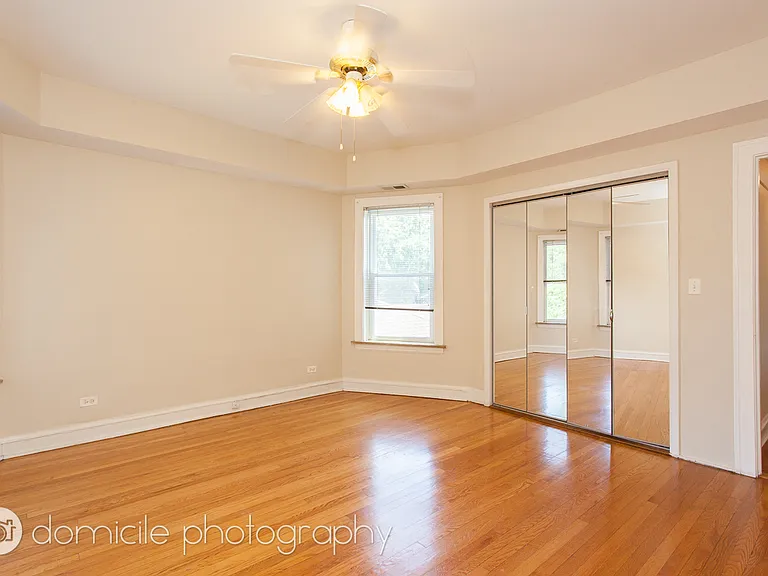 2141 W Arthur Ave #3 — Photo 8