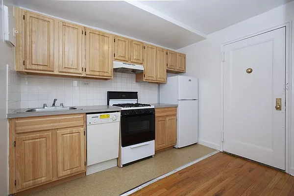 Rented by Argo Residential | media 17