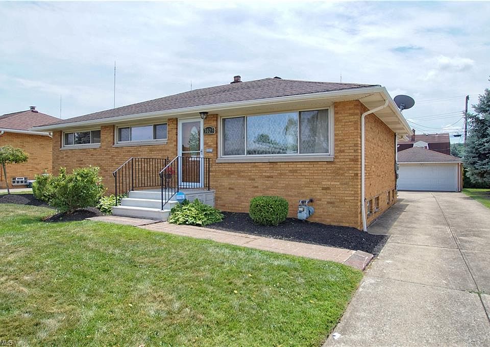 1st image of 3025 Somia Dr