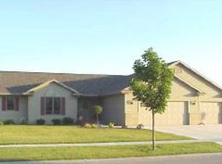 968 Whippoorwhill Ln, Fond Du Lac, WI 54935