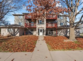 604 Kimberlite St, Tiffin, IA 52340