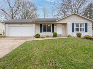 13 Cedarwood Ct, Saint Peters, MO 63376