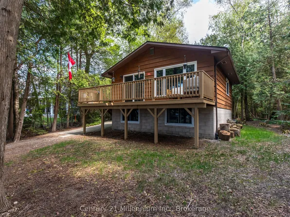 24 Miramichi Bay Rd, Saugeen Shores, ON N0H 2C6