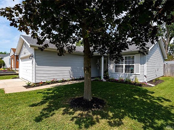 3rd image of 1325 Rose Bower Ave