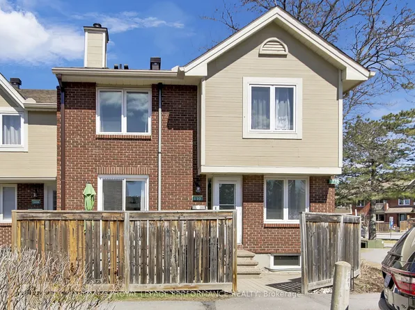 1770 Cabaret Ln #110, Ottawa, ON K4A 2G1
