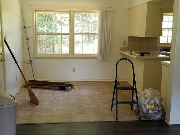 2nd image of 1057 Chattanooga St
