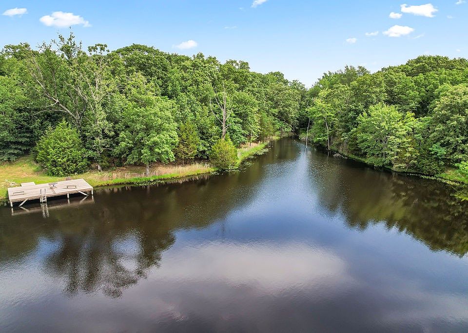 1st image of 21035 Carter Rd