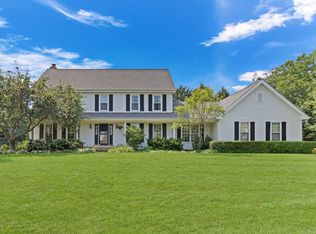 17533 W Mill Creek Crossing Dr, Gurnee, IL 60031