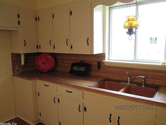 4th image of 5704 Meadowbrook Ln