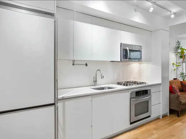 90 William Street image 4 of 13