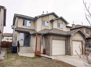 754 S Luxstone Gate SW, Airdrie, AB T4B 0H3