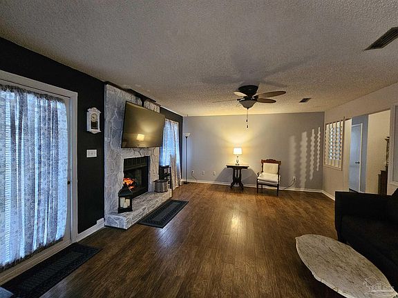 3rd image of 4344 Forte St