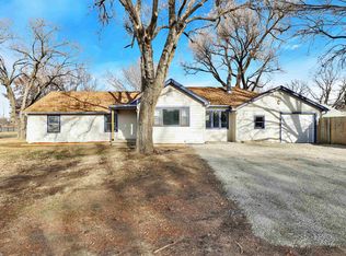 1860 S Ash St, Wichita, KS 67211