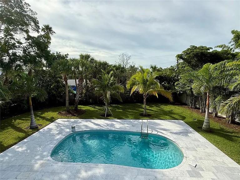 1359 Harbor Dr — Photo 33