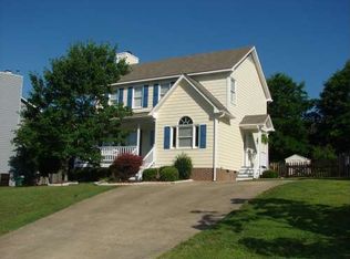 5 Hummingbird Ln, Durham, NC 27712