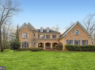 7688 Colonial Beach Rd, Pasadena, MD 21122