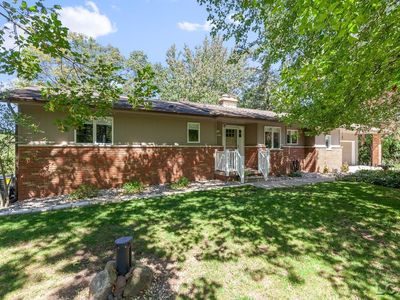 242 Swan Lake Dr, Adrian, MI, 49221
