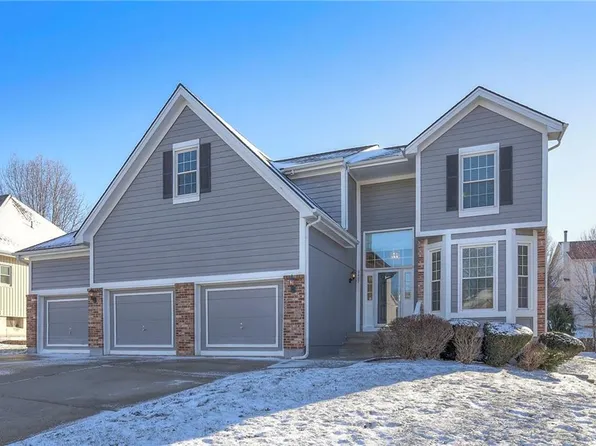 9407 N Tracy Ave, Kansas City, MO 64155