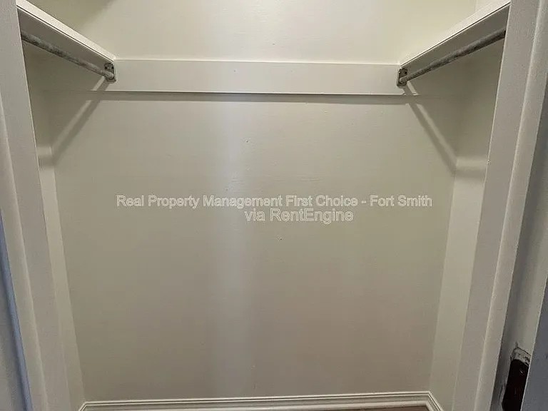 1406 Strozier Ct — Photo 16
