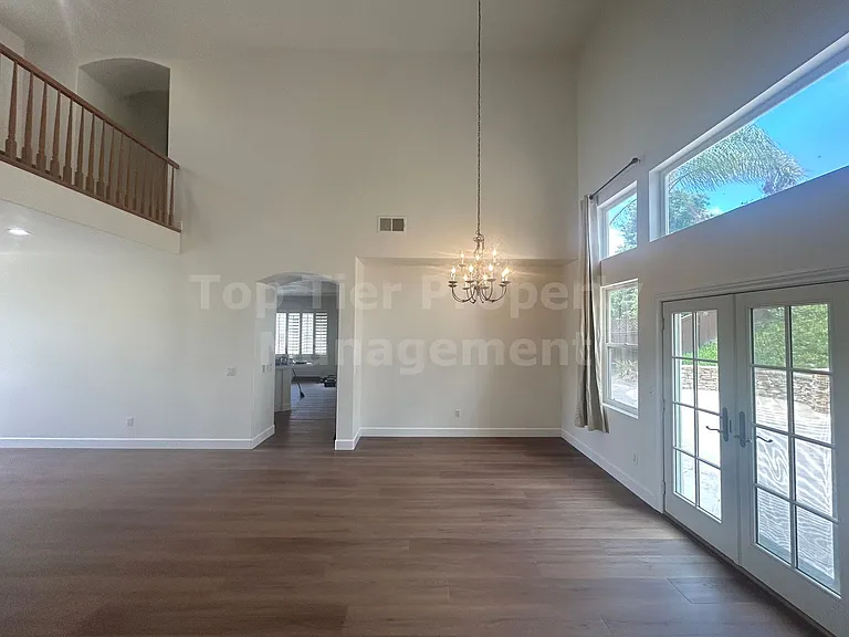 3892 Stoneridge Rd — Photo 8