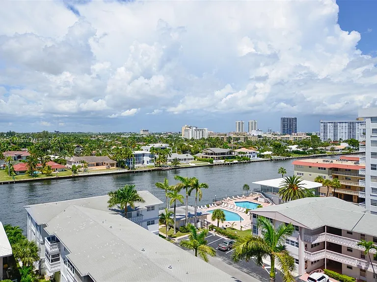 3161 S Ocean Dr — Photo 19