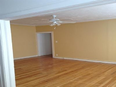 2nd image of 6849 S Crandon Ave APT 2