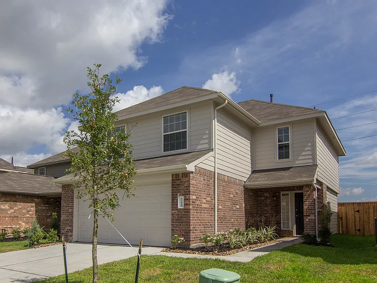 Hailey Harbor Dr — Photo 2